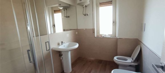 3 غرف نوم شقة في Benevento, Italy رقم 375831 3