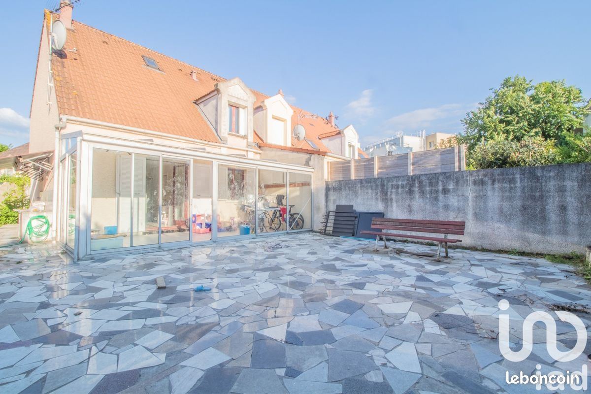 4 bedrooms House in Aulnay-sous-Bois, France No. 325882