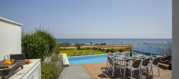 5 chambres Villa à Paralimni, Cyprus No. 17257 2