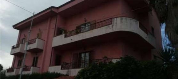 2 غرف نوم شقة في Reggio Calabria, Italy رقم 187410 2