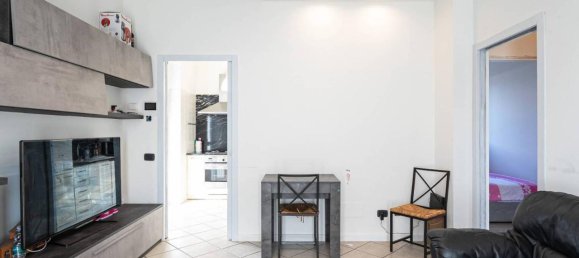 2 rooms Apartment in Seregno, Italy No. 36723 15