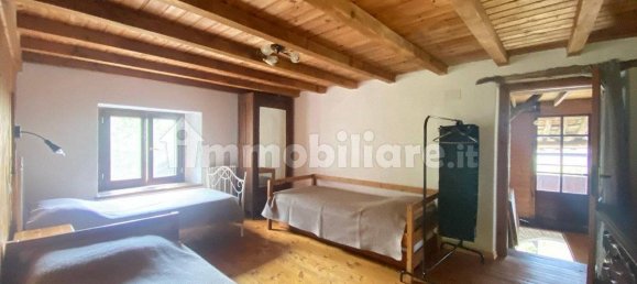 4 bedrooms Villa in Valchiusa, Italy No. 280886 2