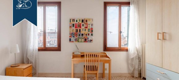 3 rooms Penthouse in Venice, Italy No. 284733 15