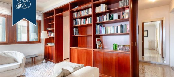 3 rooms Penthouse in Venice, Italy No. 284733 7