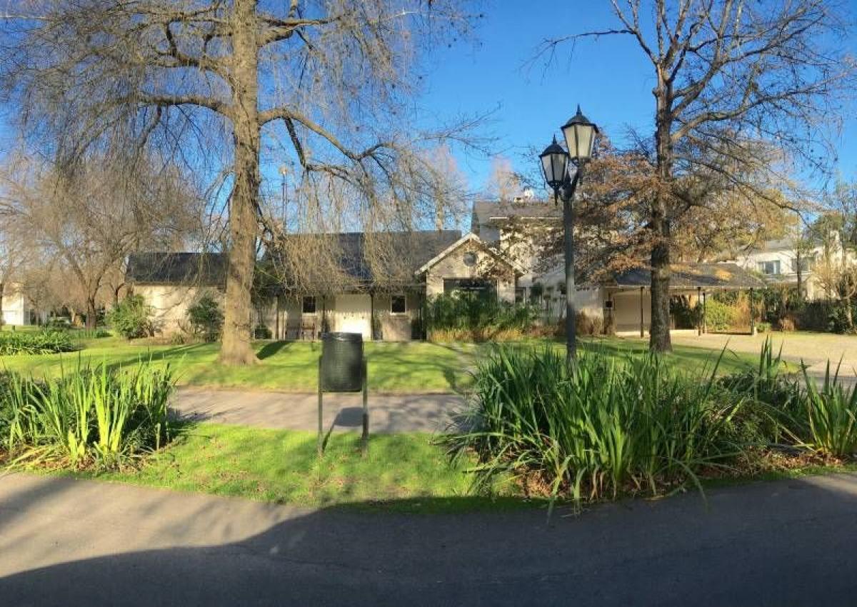 5 Schlafzimmer Haus in Tigre, Argentina, Nr. 101138