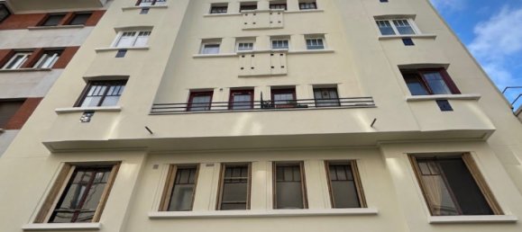 Studio in Paris, France No. 187963 10