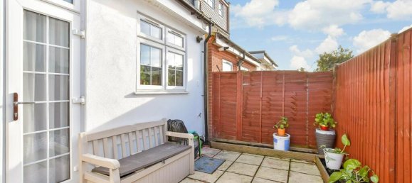 4 غرف نوم منزل في Walthamstow, United Kingdom رقم 4001 4