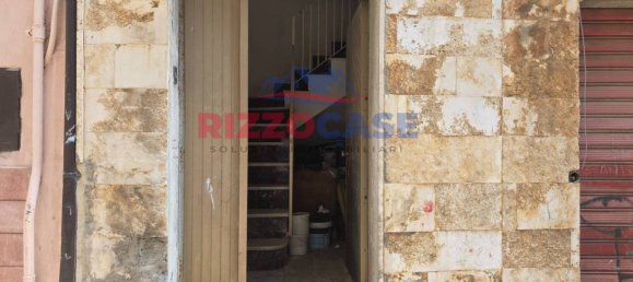 5 bedrooms House in Corigliano Rossano, Italy No. 301992 8