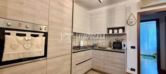 Apartamento de 2 dormitorios en Lodi, Italy No. 307950 8