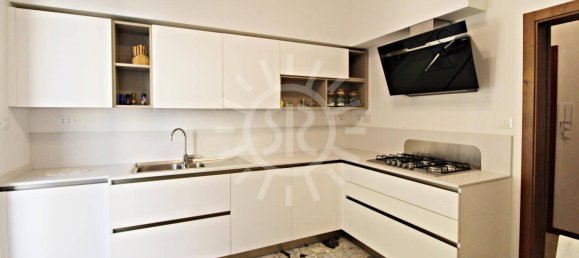 3 bedrooms Apartment in Bologna, Italy No. 26481 24