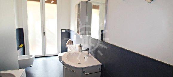 3 bedrooms Apartment in Bologna, Italy No. 26481 42