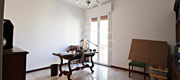 3 bedrooms Apartment in Bologna, Italy No. 26481 13