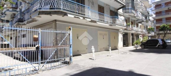 Квартира с 3 спальнями в Портичи, Италия № 192064 18