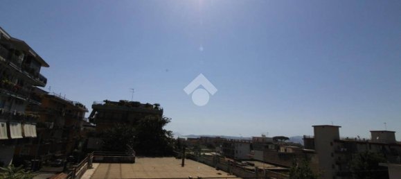 Квартира с 3 спальнями в Портичи, Италия № 192064 9