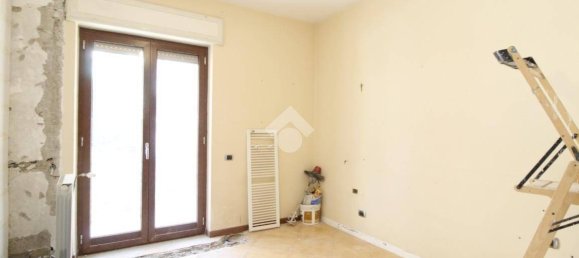 Квартира с 3 спальнями в Портичи, Италия № 192064 6