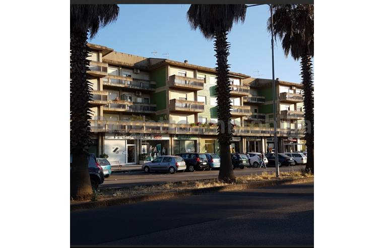 Apartamento de 4 habitaciónes en Caltagirone, Italy No. 254415