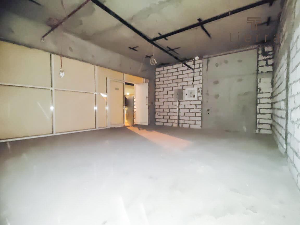 Tienda en Al Furjan, UAE 84.1 m² No. 24768