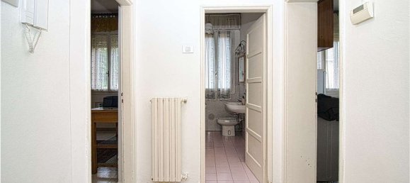 3 bedrooms Apartment in Carpi, Italy No. 327210 5