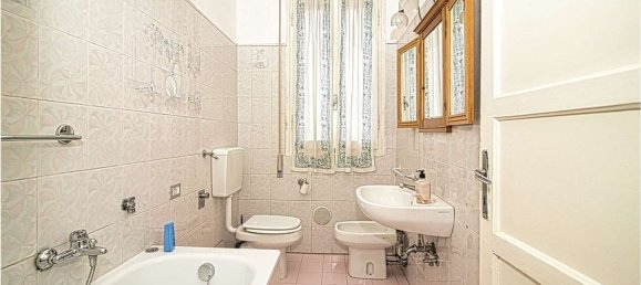 3 bedrooms Apartment in Carpi, Italy No. 327210 11