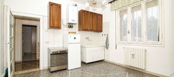 3 bedrooms Apartment in Carpi, Italy No. 327210 3