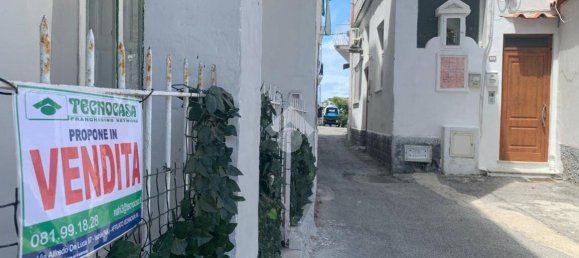 2 Schlafzimmer Wohnung in Casamicciola Terme, Italy, Nr. 33956 2