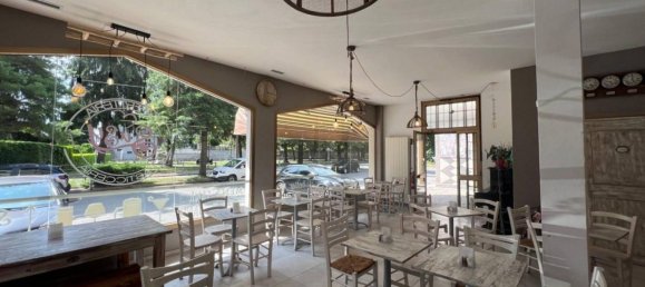 2غرفة عقار تجاري في Arsago Seprio, Italy رقم 301431 4