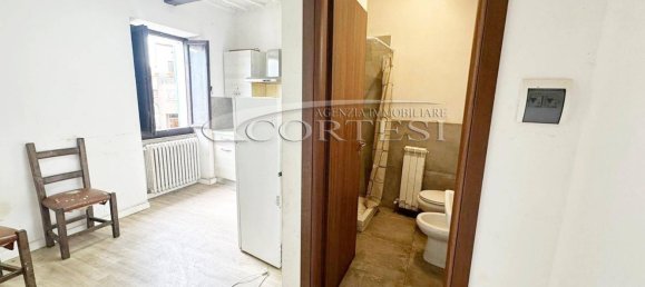 6 rooms Apartment in San Giustino, Italy No. 112510 7