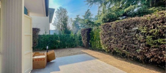 2غرفة شقة في Roncadelle, Italy رقم 279045 10