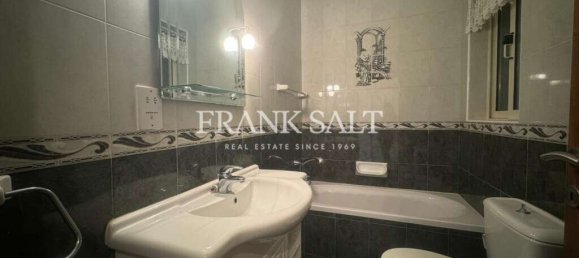 3 bedrooms Apartment in Nadur, Malta No. 6100 16