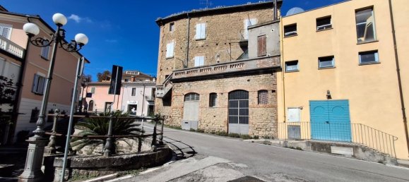 Apartamento de 3 dormitorios en Novafeltria, Italy No. 379286 2