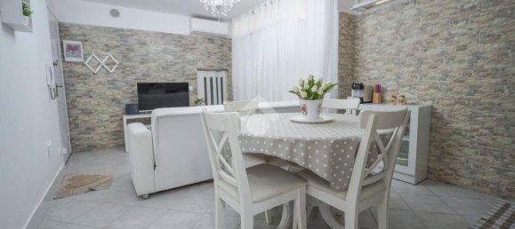 3 bedrooms Apartment in Massa, Italy No. 342931 2