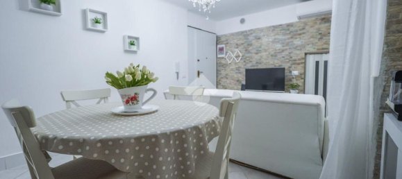 3 bedrooms Apartment in Massa, Italy No. 342931 8