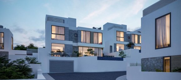 3 bedrooms Villa in Limassol, Cyprus No. 16183 2