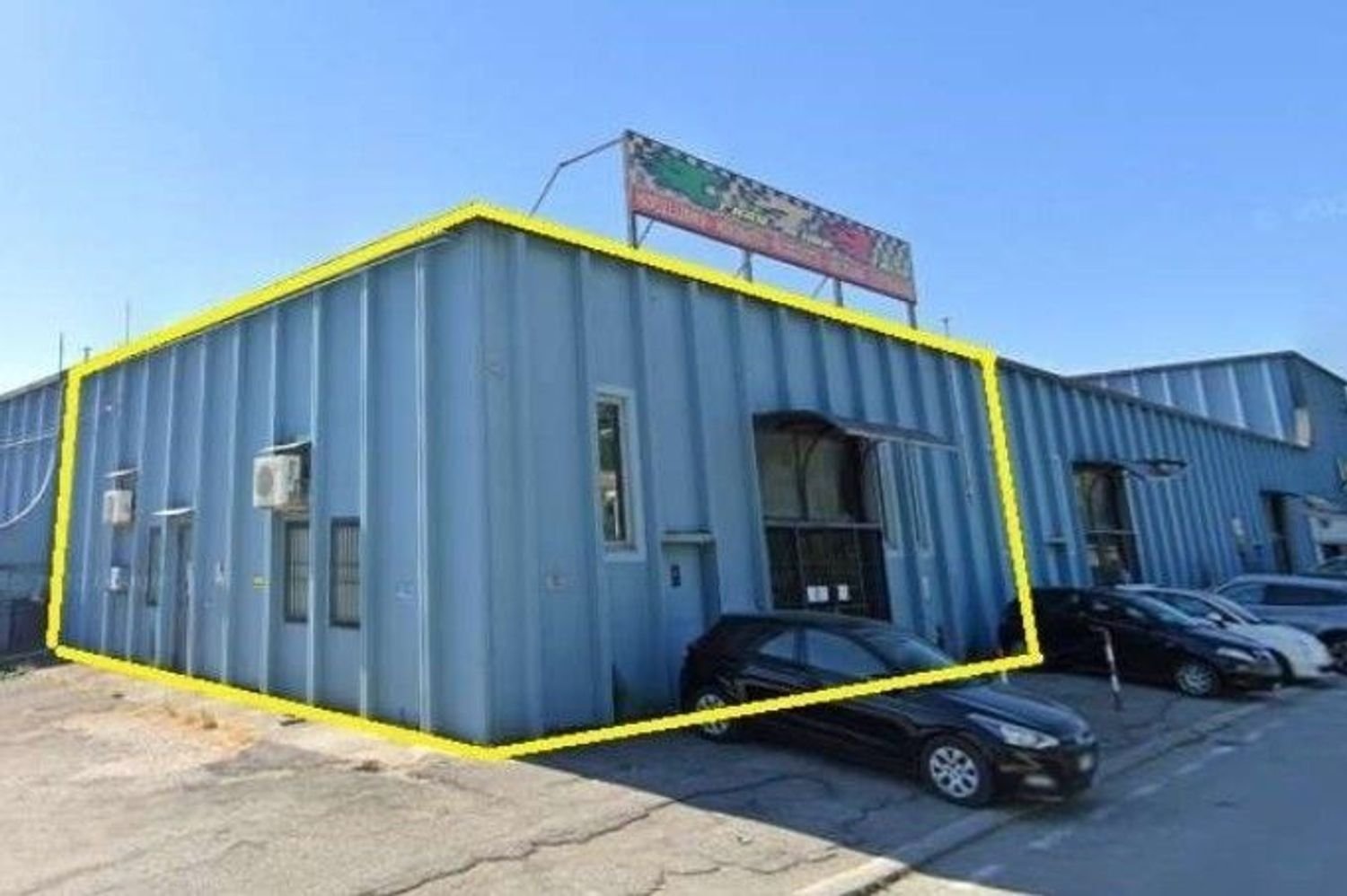 Склад с 3 комнатами в Кастельбеллино, Италия № 73785