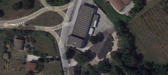 Склад с 3 комнатами в Кастельбеллино, Италия № 73785 8