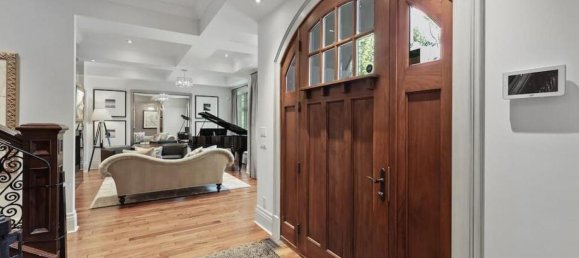 4 bedrooms House in Alberta, Canada No. 1318 4