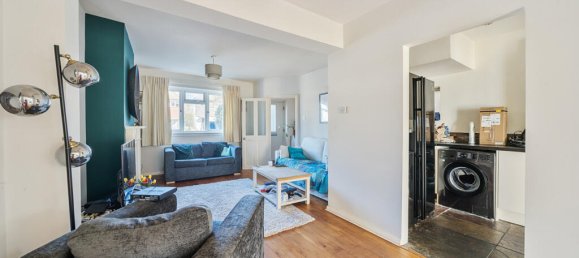 3 Schlafzimmer Haus in London, United Kingdom, Nr. 7616 17