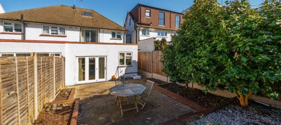 3 Schlafzimmer Haus in London, United Kingdom, Nr. 7616 4