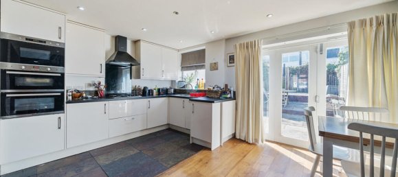 3 Schlafzimmer Haus in London, United Kingdom, Nr. 7616 33