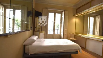 Apartamento de 3 dormitorios en Madrid, Spain No. 176751