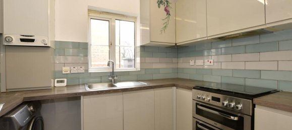 2 Schlafzimmer Wohnung in Essex, United Kingdom, Nr. 3987 5