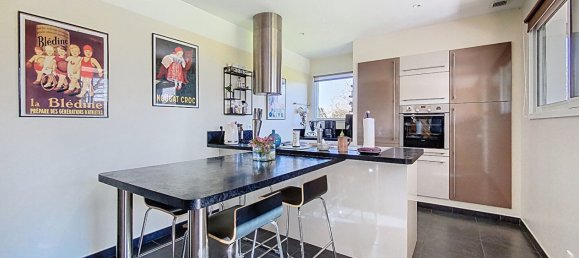 4 Schlafzimmer Haus in Saint-Georges-sur-Loire, France, Nr. 98432 3