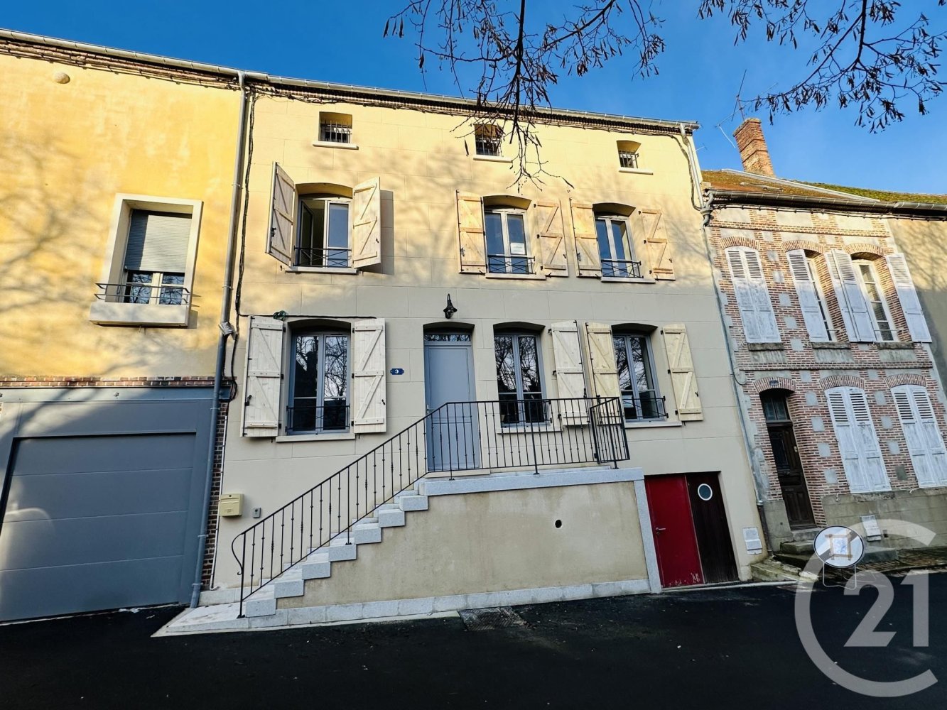 5 Schlafzimmer Haus in Sezanne, France, Nr. 82486