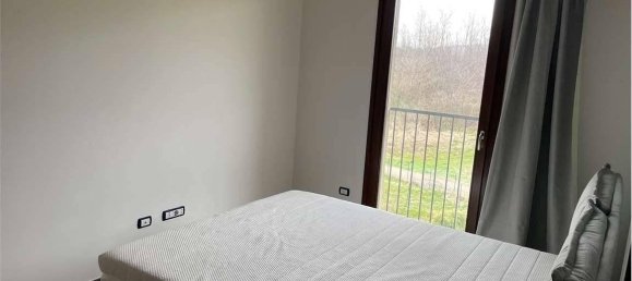 2-salle Appartement à Sesto Calende, Italy No. 37687 6