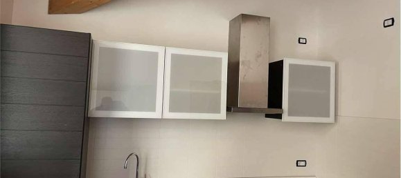 2-salle Appartement à Sesto Calende, Italy No. 37687 4