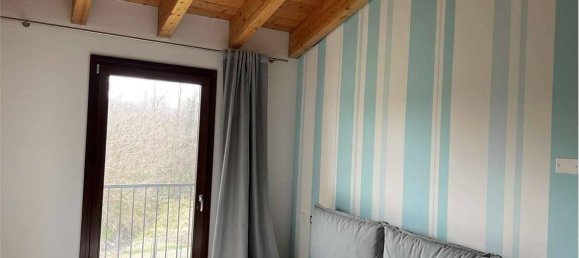 2-salle Appartement à Sesto Calende, Italy No. 37687 11