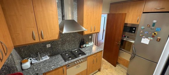 4 bedrooms Apartment in Terrassa, Spain No. 152840 8