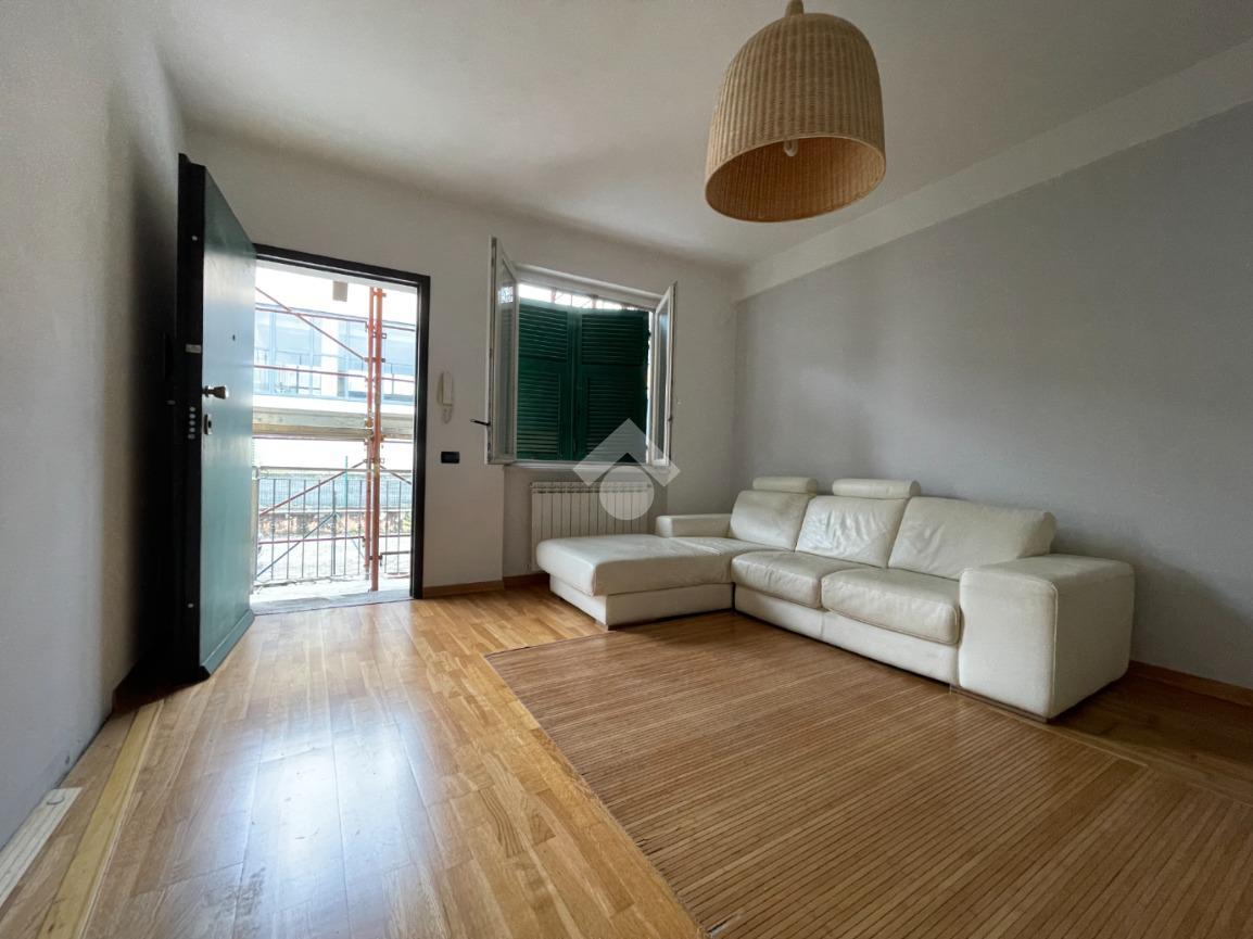 3 rooms Apartment in Follo, Italy No. 4345