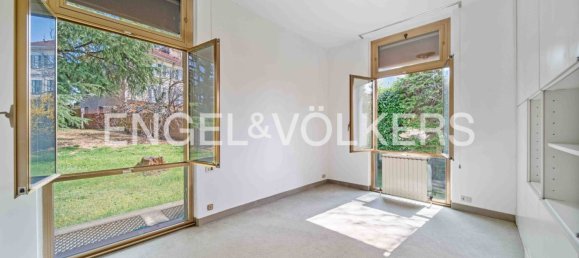 5 bedrooms Villa in Casorate Sempione, Italy No. 283620 30