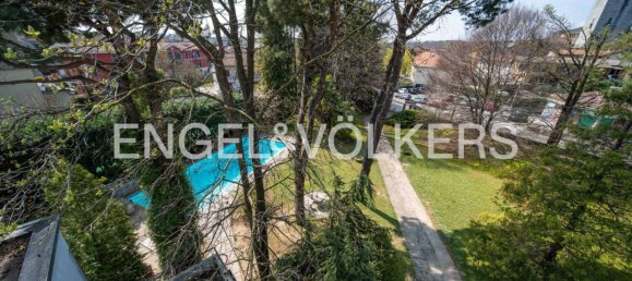 5 bedrooms Villa in Casorate Sempione, Italy No. 283620 9
